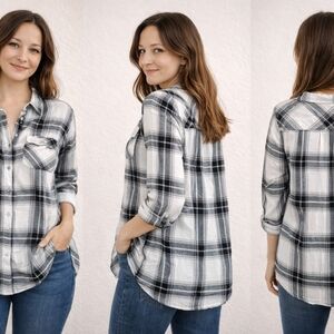SO Women's Black and White Plaid Shirt
